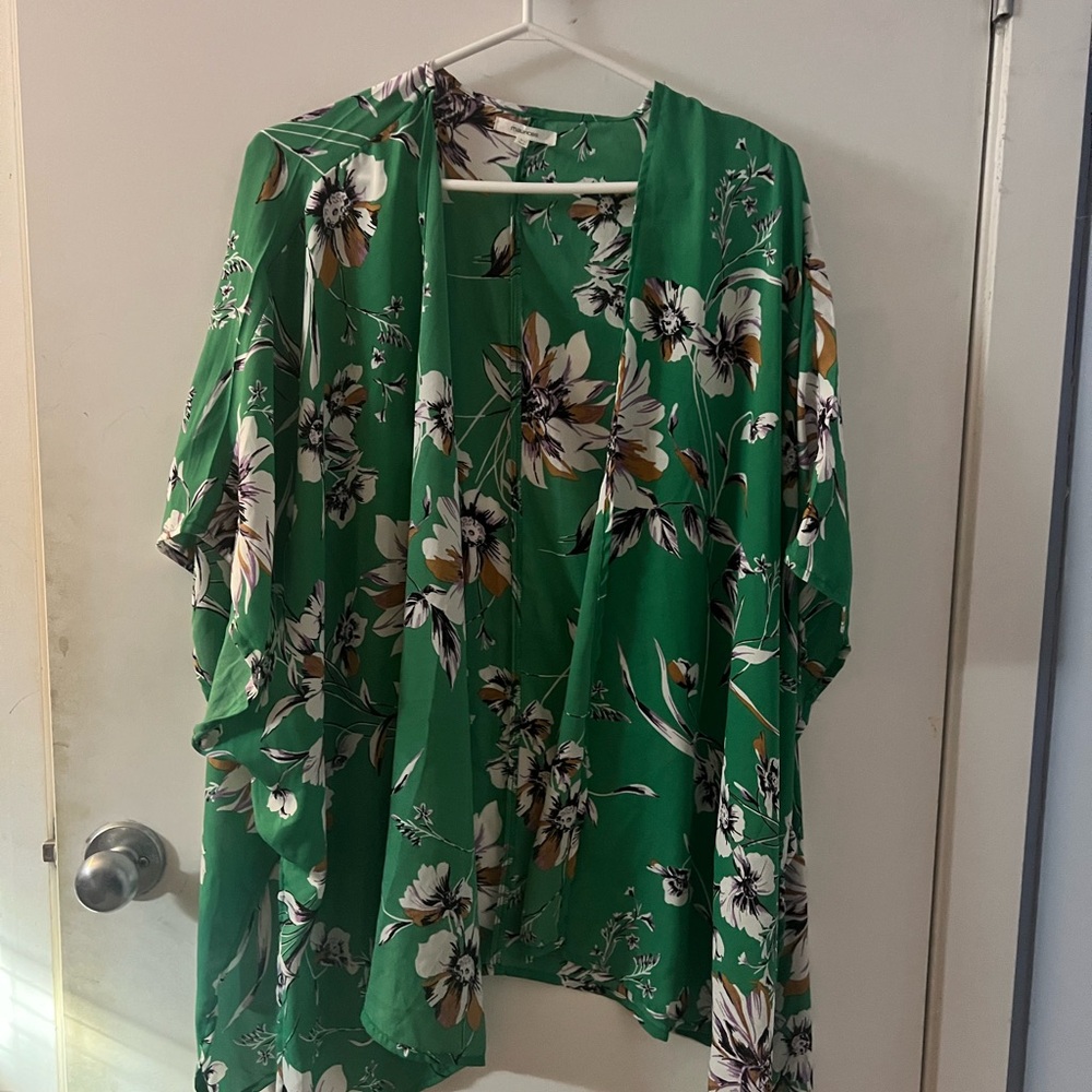 Maurices Green Floral Ruana